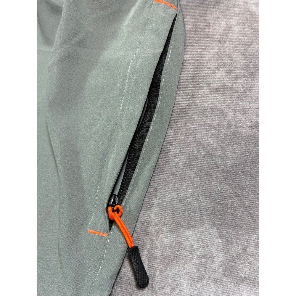 Unbranded Mens Athletic Shorts Medium Gray Polyester Blend Zipper Pockets - Picture 10 of 10